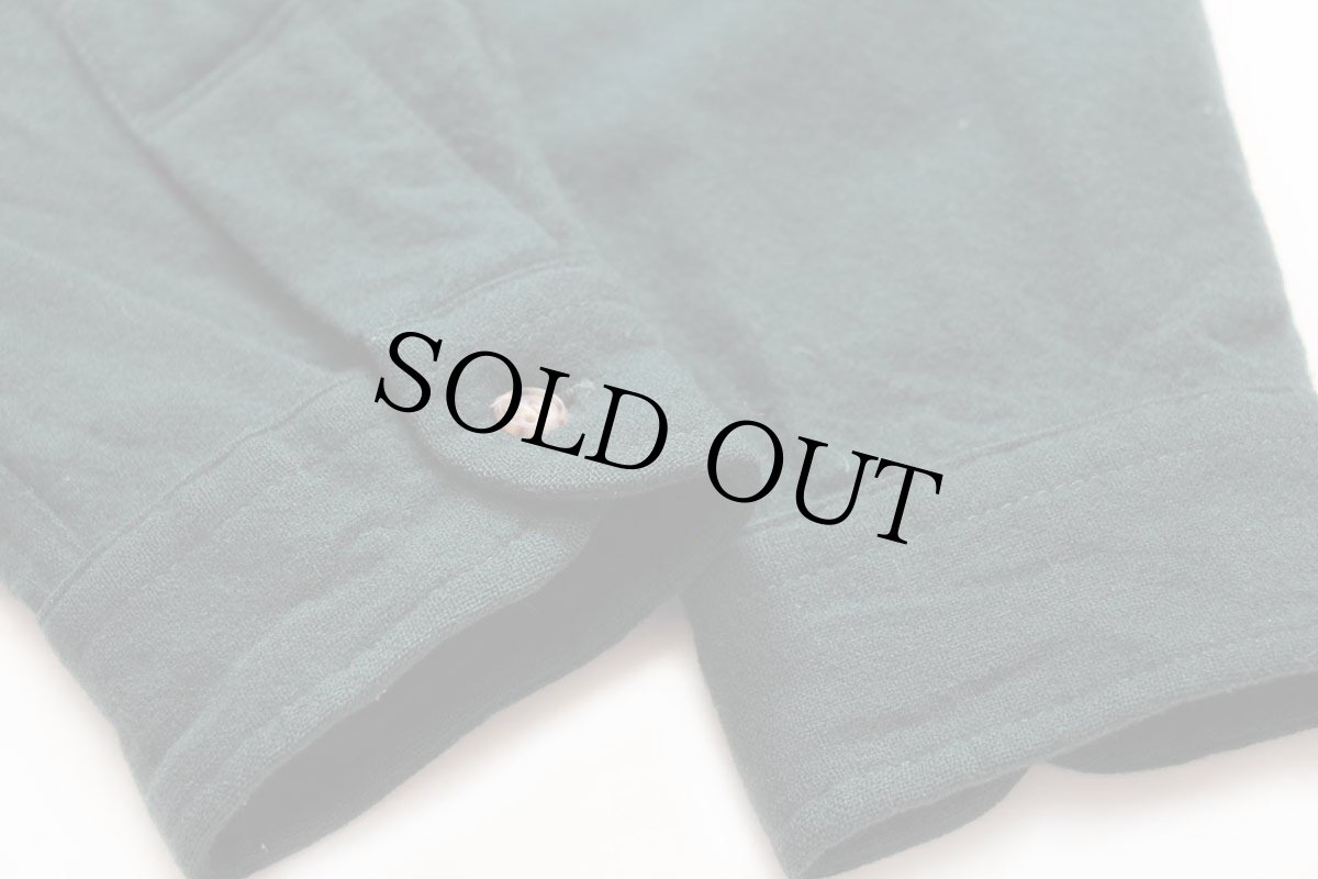 画像6: 90s USA製 PENDLETONペンドルトン 無地 エルボーパッチ付き ウールシャツ 緑 XL-T (6)