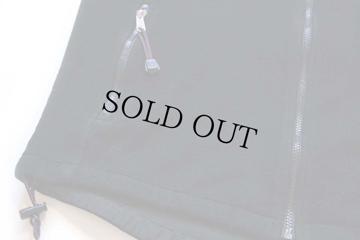 画像5: 90s USA製 EMS ワンポイント ロゴ刺繍 POLARTEC WINDBLOC フリースベスト 黒 M (5)