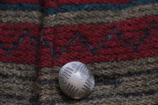 画像6: 90s USA製 Woolrichウールリッチ フォークロア柄 コンチョボタン キルティングライナー ウール ブランケット コート L (6)