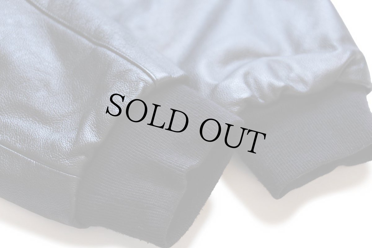 画像7: 00s USA製 PORSCHE ポルシェ ロゴ刺繍 キルティングライナー メルトン ウール 袖革スタジャン 黒 XL★ジャケット (7)