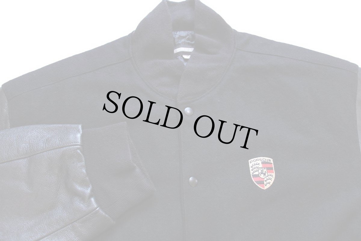 画像3: 00s USA製 PORSCHE ポルシェ ロゴ刺繍 キルティングライナー メルトン ウール 袖革スタジャン 黒 XL★ジャケット (3)