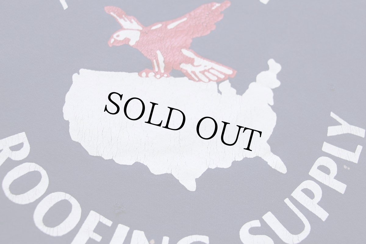 画像4: 00s AMERICAN ROOFING SUPPLY バックプリント ブリーチ飛び スウェットパーカー ボロ ナス紺 フェード L★フーディー (4)