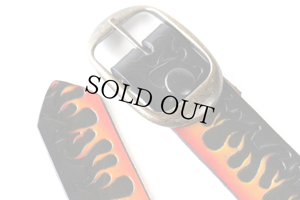 画像2: 新品★USA製 BRACKNEY LEATHER WORKS フレイムス 型押し ペイント レザーベルト 34★ファイヤーパターン (2)