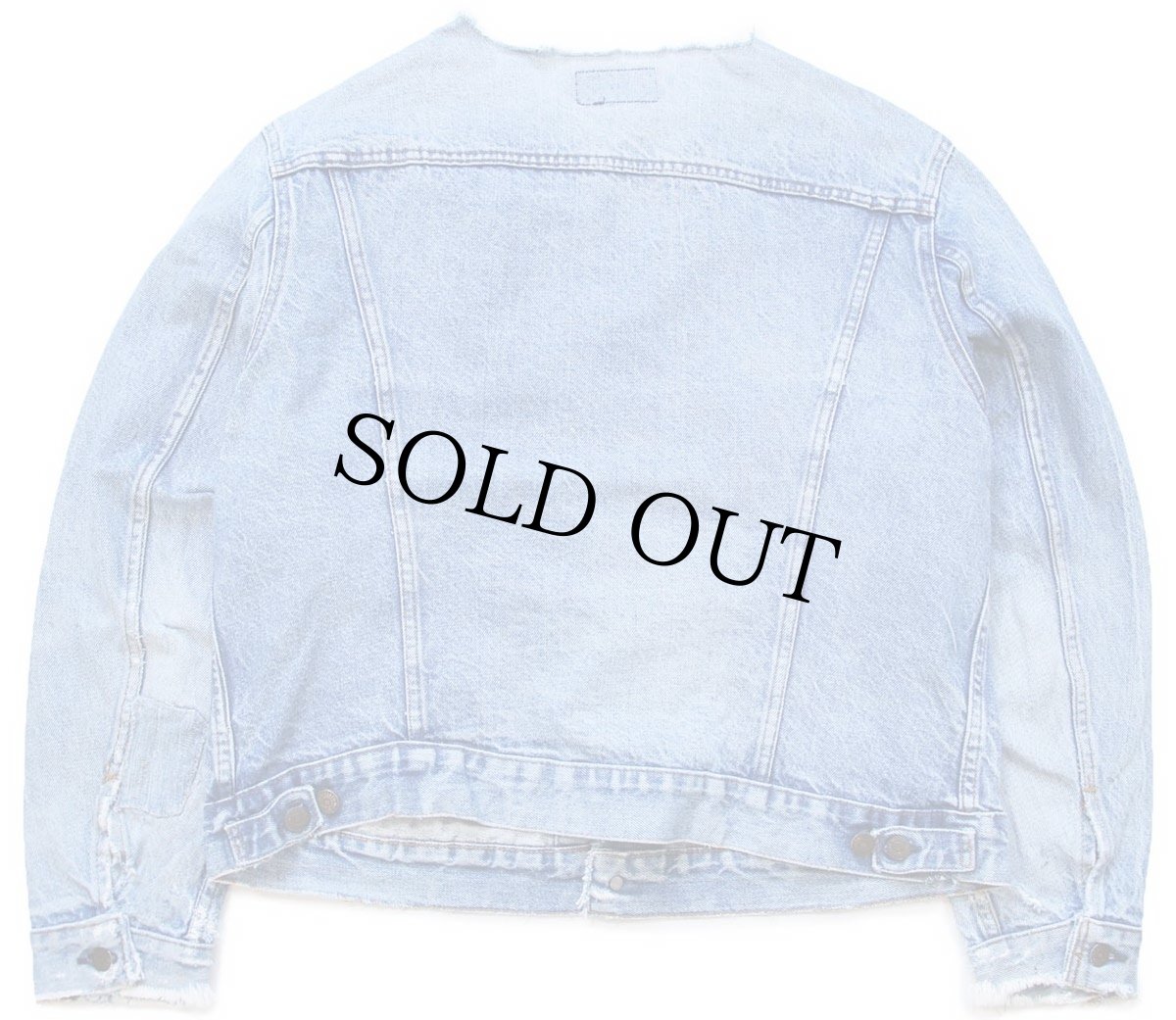 画像2: 80s USA製 Levi'sリーバイス 70506 ノーカラー デニムジャケット 4ポケット カスタム ボロ (2)