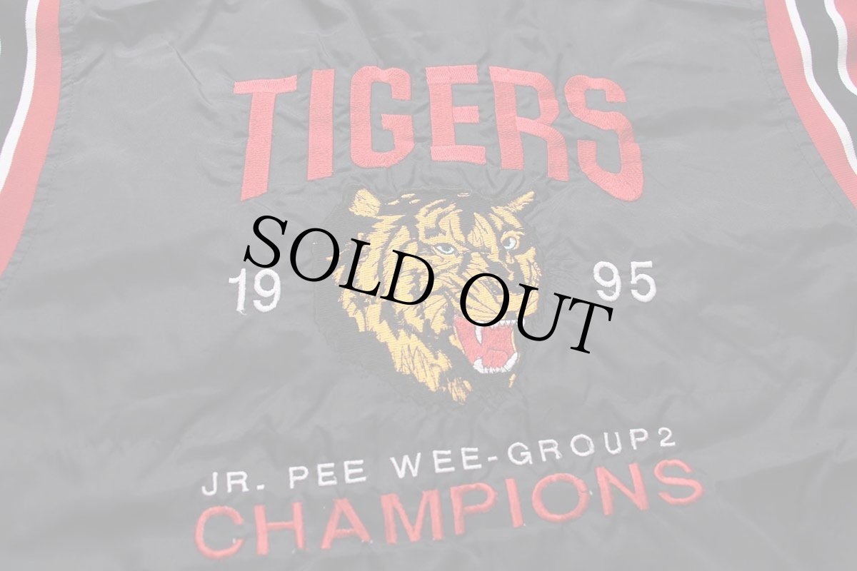 画像4: 90s USA製 Birdie TIGERS CHAMPIONS タイガー 刺繍 ハーフジップ プルオーバー ナイロンパーカー 黒 L (4)