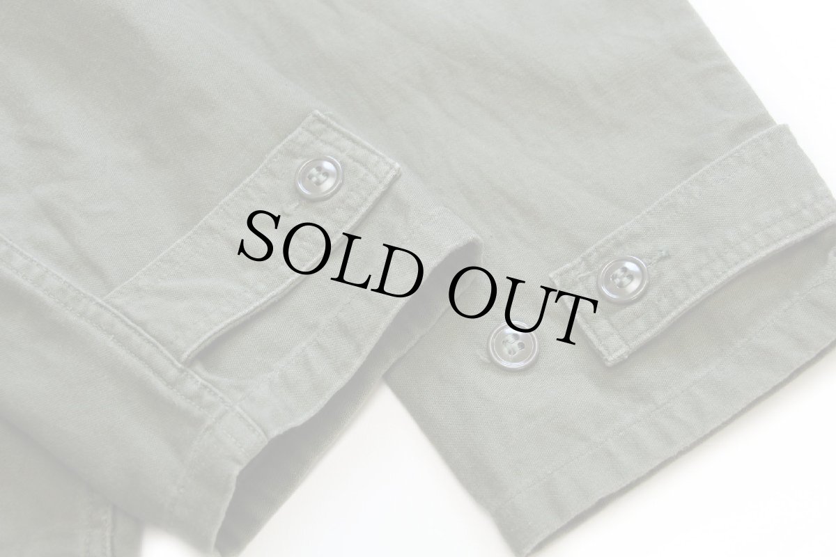 画像6: 60s 米軍 U.S.ARMY ストラップ付き コットンサテン ユーティリティシャツ 2nd オリーブグリーン 14.5 (6)