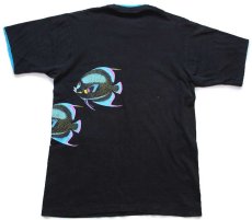 画像3: 90s USA製 People to People 熱帯魚 アート レイヤードネック&スリーブ コットンTシャツ 黒×青 L (3)