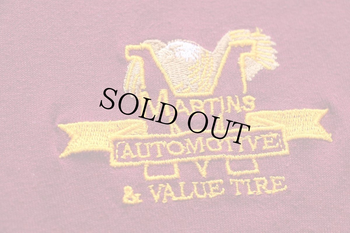 画像4: 90s USA製 MARTINS AUTOMOTIVE & VALUE TIRE 刺繍 ヘンリーネック Tシャツ バーガンディ XXL★特大 (4)