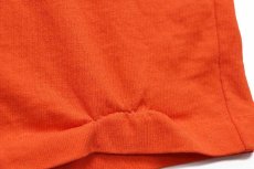 画像8: 90s USA製 NFL BRONCOS ひび割れプリント Vネック コットン フットボールTシャツ オレンジ L (8)