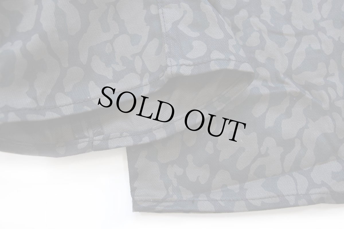 画像7: 未使用★Levi'sリーバイス 501 迷彩柄 デニムパンツ W46 L32★特大 (7)