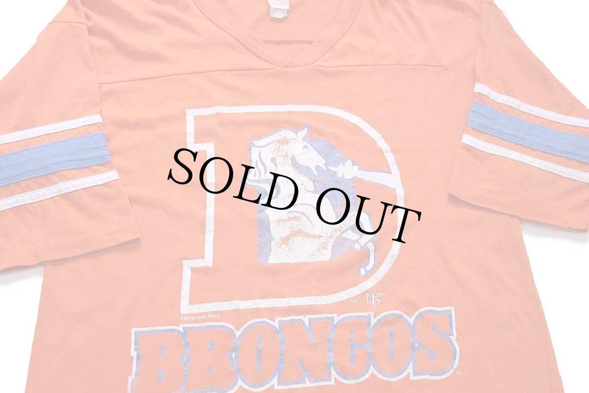 画像3: 90s USA製 NFL BRONCOS ひび割れプリント Vネック コットン フットボールTシャツ オレンジ L (3)