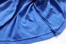 画像6: 90s USA製 UNITED STATES AIR FORCE ロゴ ひび割れプリント コットンTシャツ 青 L (6)