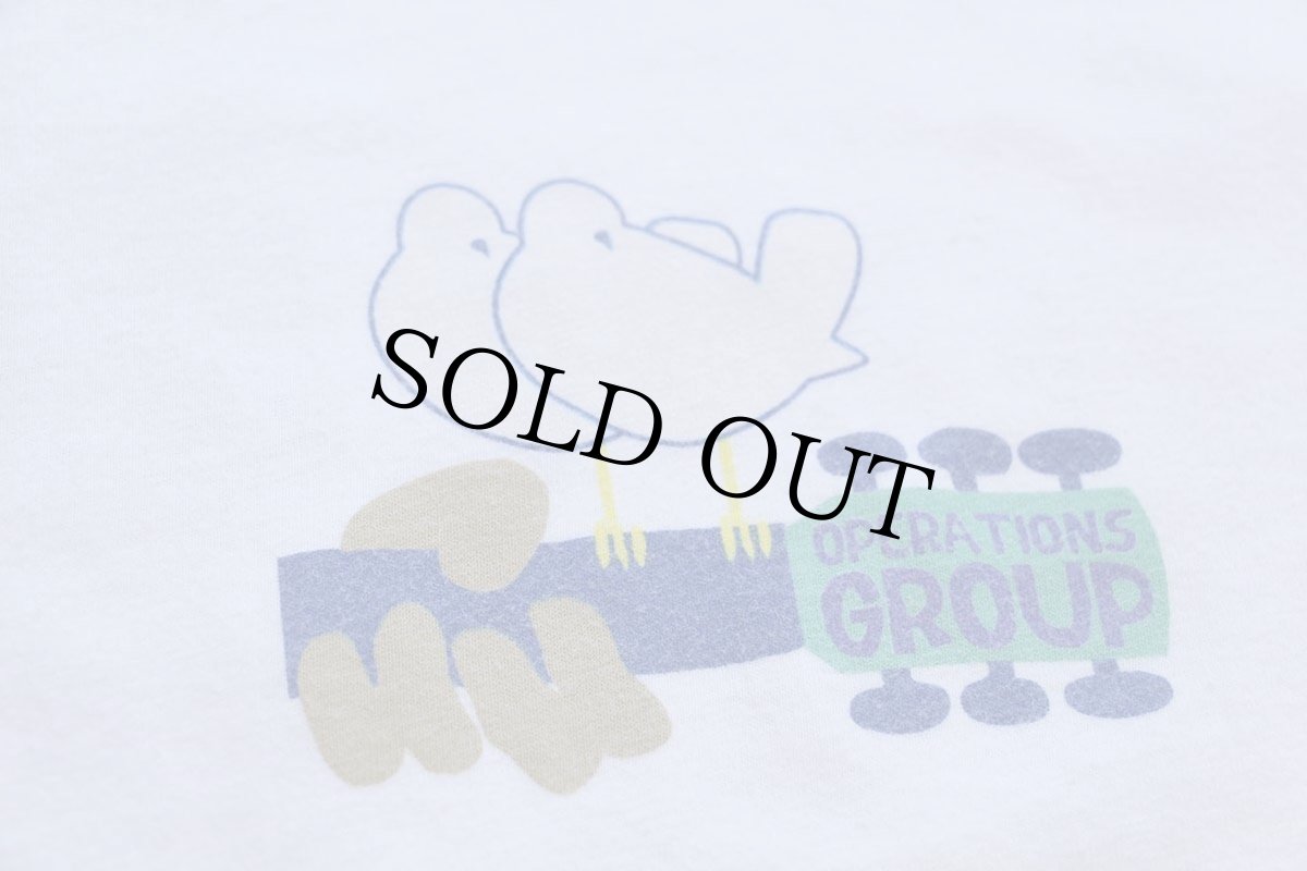 画像4: 90s USA製 Hanes OPERATIONS GROUP WOODSTOCKウッドストック パロディ 両面プリント コットンTシャツ 白 XL (4)