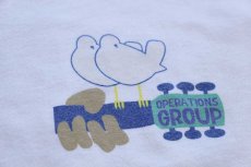 画像4: 90s USA製 Hanes OPERATIONS GROUP WOODSTOCKウッドストック パロディ 両面プリント コットンTシャツ 白 XL (4)