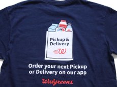 画像4: Ask me about Pickup & Delivery Walgreens 両面プリント コットンTシャツ 紺 M (4)
