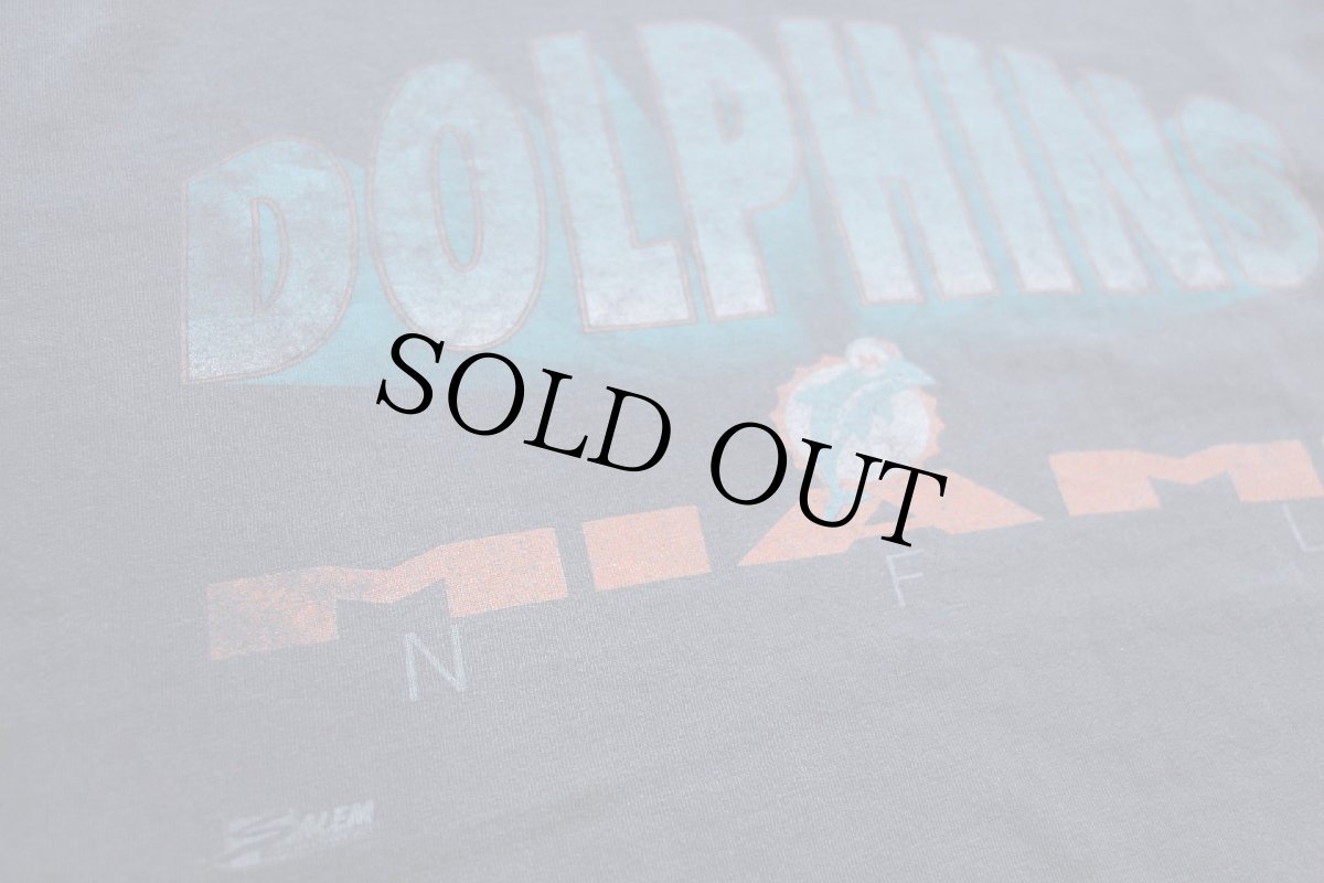 画像4: 90s USA製 SALEM NFL MIAMI DOLPHINS レイヤードネック&スリーブ コットンTシャツ 黒 フェード XL (4)