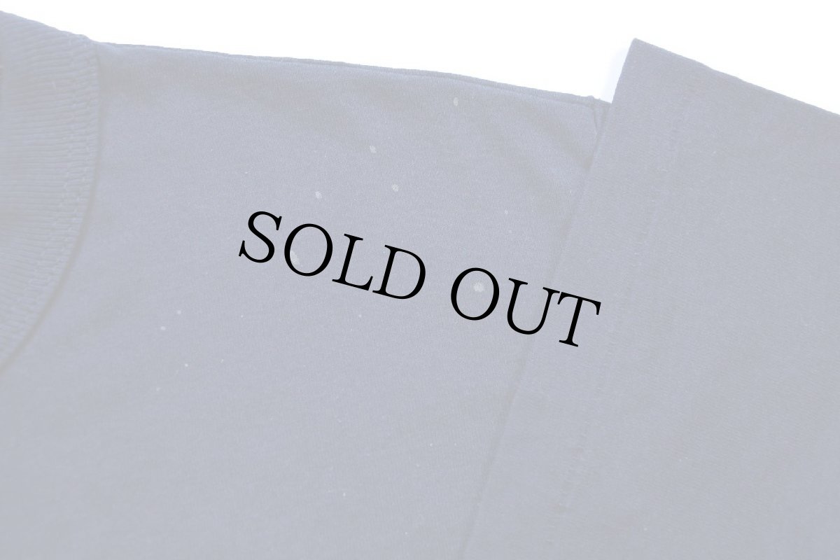 画像5: 80s USA製 Championチャンピオン OLD DOMINION UNIVERSITY ひび割れプリント ペンキ飛び Tシャツ 紺 L (5)