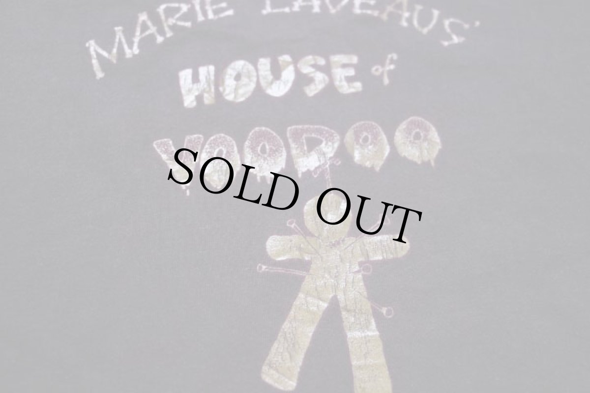 画像4: 90s USA製 MARIE LAVEAUS HOUSE of VOODOO 十字架 スカル 両面プリント コットンTシャツ 黒 L (4)