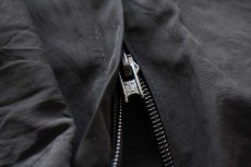 画像8: 10 米軍 U.S.ARMY ロゴ刺繍 APFU トレーニング ナイロンパンツ 黒 L/R★85 IPFU (8)
