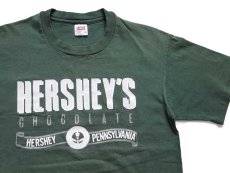画像1: 90s USA製 HERSHEY'Sハーシーズ チョコレート ロゴ CHOCOLATE TOWN PENNSYLVANIA コットンTシャツ 緑 フェード M (1)