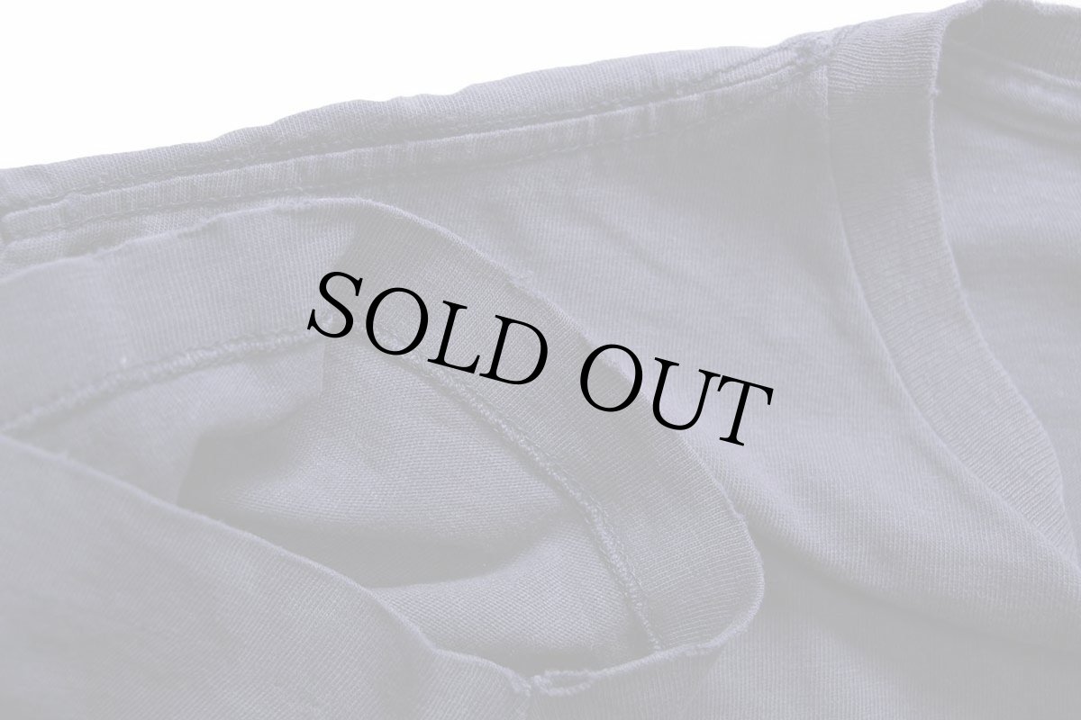 画像7: 90s USA製 Calvin Klein Jeans カルバンクライン ロゴ ひび割れプリント ブリーチ飛び コットンTシャツ 紺 L-XL (7)