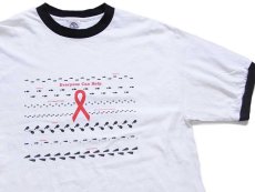 画像1: 00s STARBUCKS COFFEE スターバックス コーヒー ロゴ レッドリボン 足型 両面プリント コットン リンガーTシャツ 白×黒 L (1)