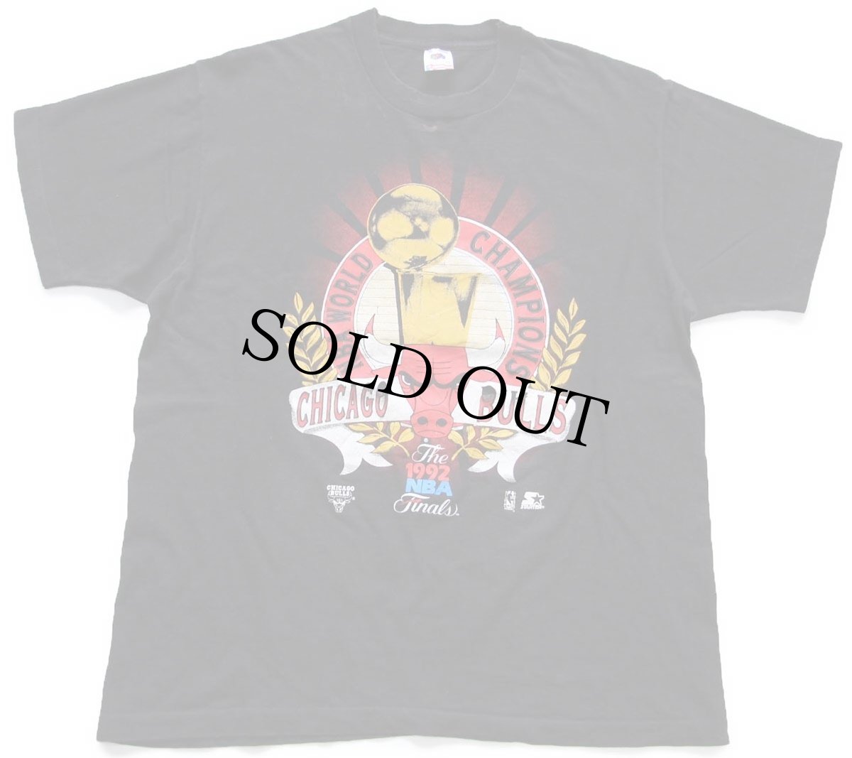 画像2: 90s USA製 NBA 1992 WORLD CHAMPIONS CHICAGO BULLS シカゴ ブルズ ダメージ コットンTシャツ 黒 XL (2)