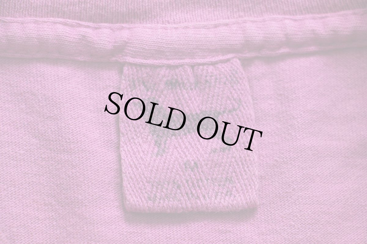 画像5: 90s USA製 The Black Dog ブラックドッグ 両面プリント コットンTシャツ 後染め 赤紫 M (5)