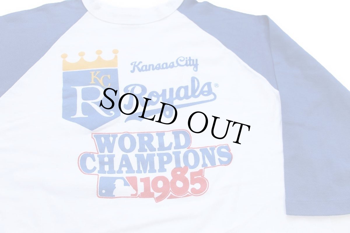画像3: 80s USA製 MLB Kansas City Royals 七分袖 ラグランTシャツ 白×青 XL (3)
