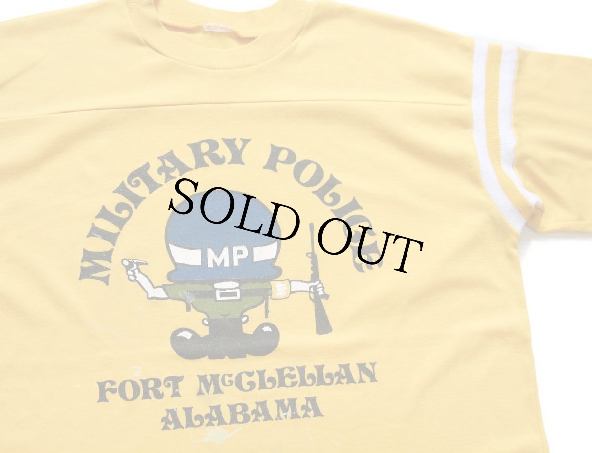 画像3: 80s MILITARY POLICE FORT McCLELLAN ALABAMA 両面プリント ペンキ飛び アスレチックTシャツ 黄 (3)