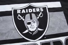 画像4: 90s USA製 NFL RAIDERS Vネック フットボールTシャツ 黒 L (4)