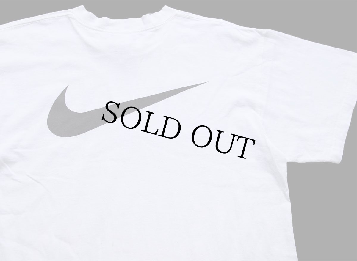 画像1: 90s USA製 NIKEナイキ GET THE EDGE STUDENT SPORTS MAGAZINE スウッシュ ビッグロゴ 両面プリント コットンTシャツ 白 L (1)