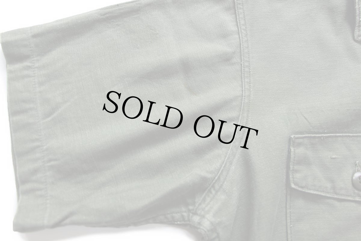 画像6: 70s 米軍 U.S.ARMY 半袖 コットンサテン ユーティリティシャツ カスタム オリーブ 16.5 (6)