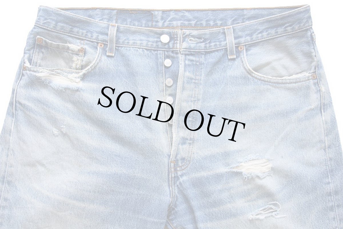 画像4: 90s USA製 Levi'sリーバイス 501 ダメージ デニムパンツ ヒゲ W40 L32★177 (4)