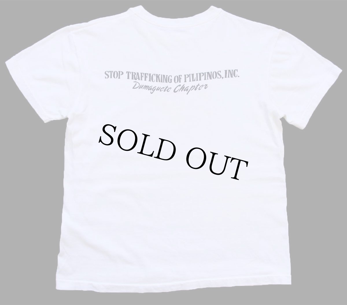 画像3: 80s STOP TRAFFICKING OF PILIPINOS,INC. 両面 染み込みプリント コットンTシャツ 白 (3)