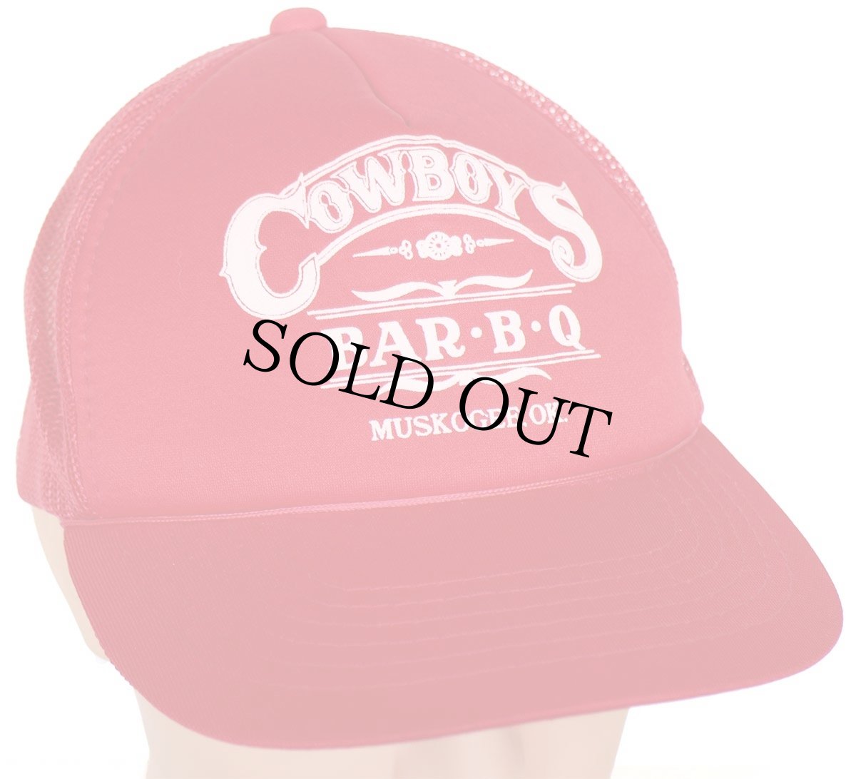画像1: 90s COWBOYS BAR・B・Q MUSKOGEE.OK. 発泡プリント メッシュキャップ 赤 M/L (1)