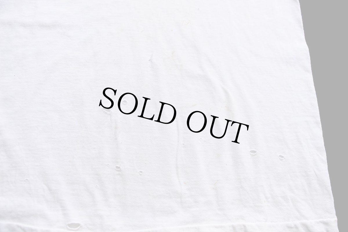 画像7: 80s USA製 Town & Country T&C Surf Designs Hawaii 陰陽 ロゴ 蛍光プリント コットンTシャツ ボロ 白 XL (7)