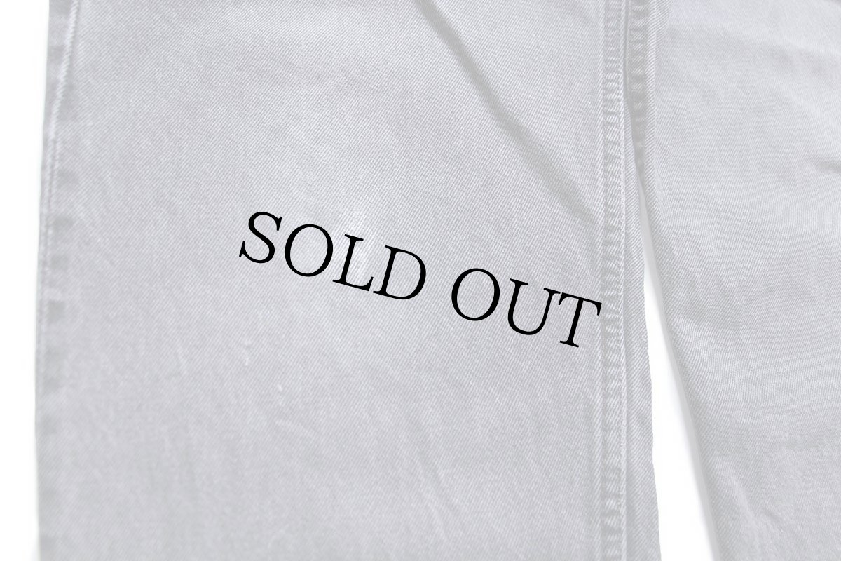 画像8: 90s USA製 Levi'sリーバイス 550 ダメージ ブラック デニムパンツ フェード W36 L30 (8)