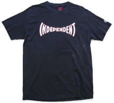 画像2: 00s INDEPENDENT TRUCK COMPANY アイアンクロス 両面 ひび割れプリント コットンTシャツ 黒 フェード L (2)