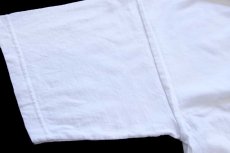 画像6: 00s USA製 CHARLES M. SCHULZ MUSEUM GRAND OPENING 2002 スヌーピー チャーリーブラウン キャラクター コットンTシャツ 白 XL (6)