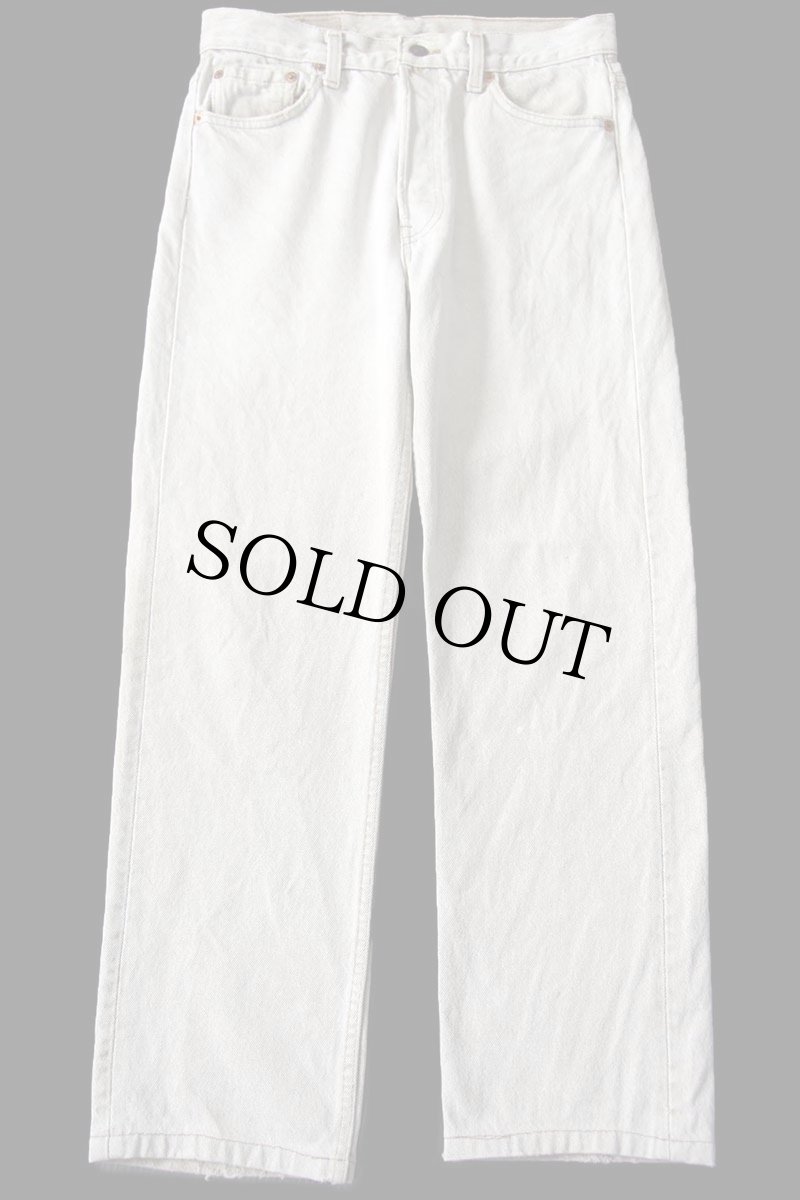 画像2: 90s USA製 Levi'sリーバイス 501 先染め カラーデニムパンツ カーキ フェード W30 (2)