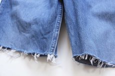 画像7: 90s 英国製 Levi'sリーバイス 501 カットオフ デニム ショートパンツ W29★ショーツ ユーロ (7)