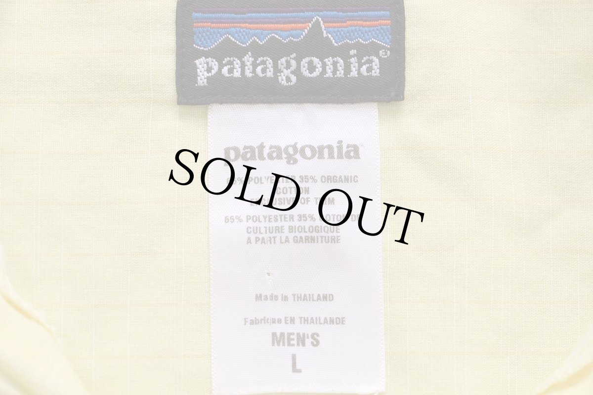 画像4: 00s patagoniaパタゴニア Island Hopper Shirt ストライプ 半袖 オーガニックコットン混 シャツ 黄 L (4)