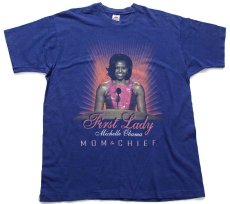 画像2: USA製 First Lady Michelle Obama MOM & CHIEF オバマ 大統領夫人 両面プリント コットンTシャツ 濃青 XL (2)