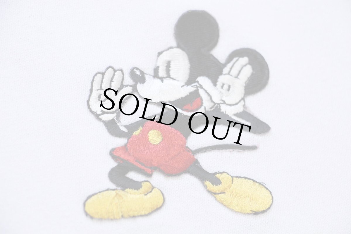 画像4: 90s USA製 ミッキー マウス パッチ&バックプリント コットンTシャツ 白 XL (4)