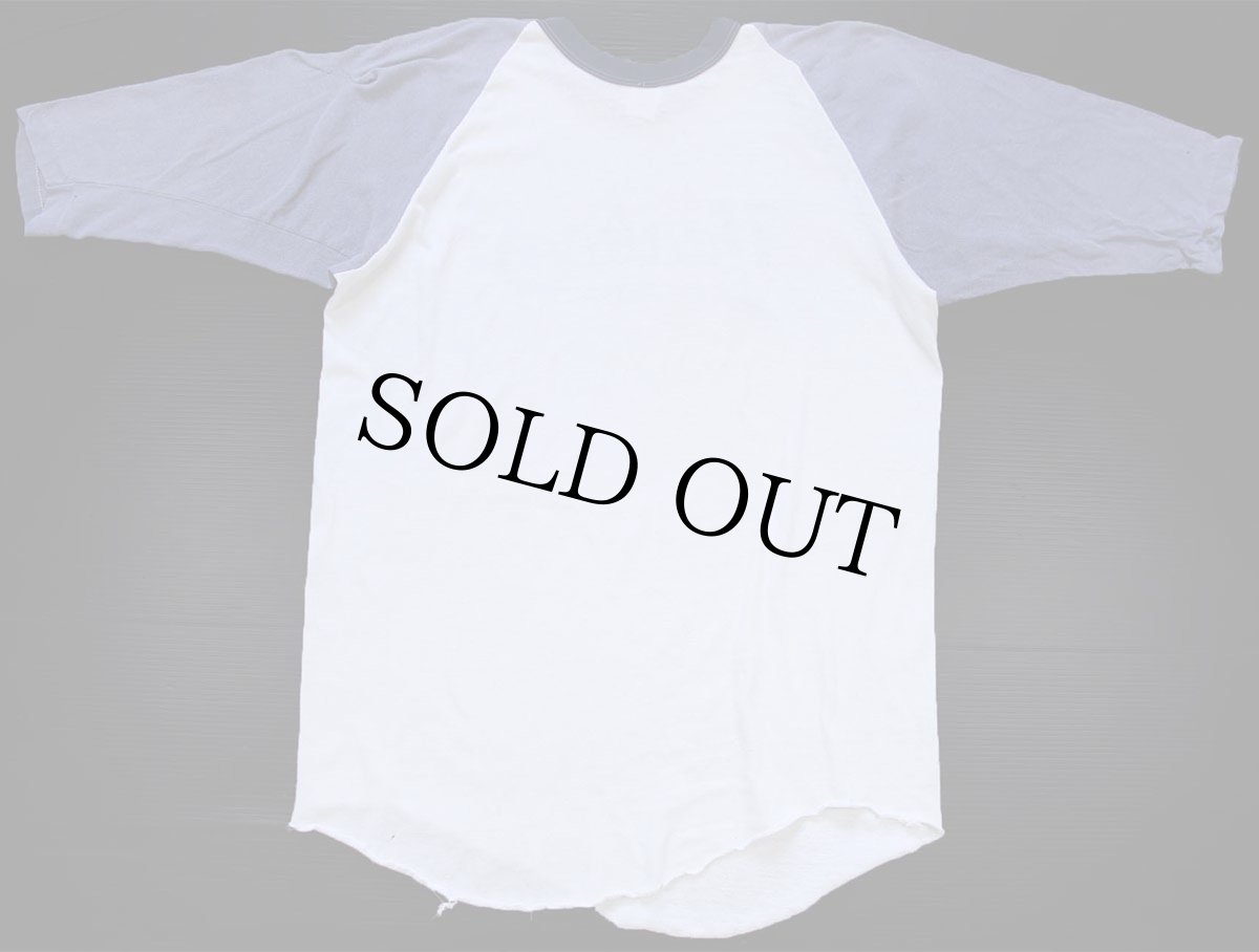 画像2: 70s USA製 RUSSELLラッセル MLB New York Yankees ヤンキース 七分袖 ラグランTシャツ ボロ 白×薄紺 フェード XL (2)