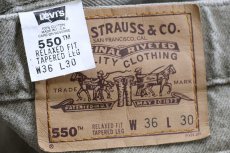 画像6: 90s USA製 Levi'sリーバイス 550 ペンキ飛び 先染め カラーデニムパンツ オリーブ W36 L30★SDP4296 (6)