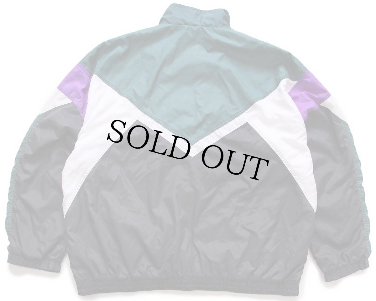 画像2: 90s NIKEナイキ ロゴ刺繍 マルチカラー 切り替え ナイロンジャケット (2)