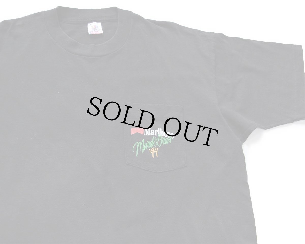 画像3: 90s USA製 Marlboro Mardi Gras '94 マルボロ カウボーイ アート ポケット付き コットンTシャツ 黒 XL (3)