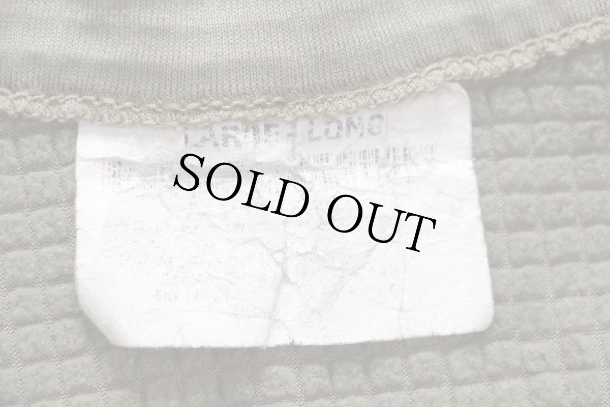 画像4: 米軍 ECWCS GEN3 LEVEL2 グリッドフリースシャツ コヨーテブラウン L-L (4)